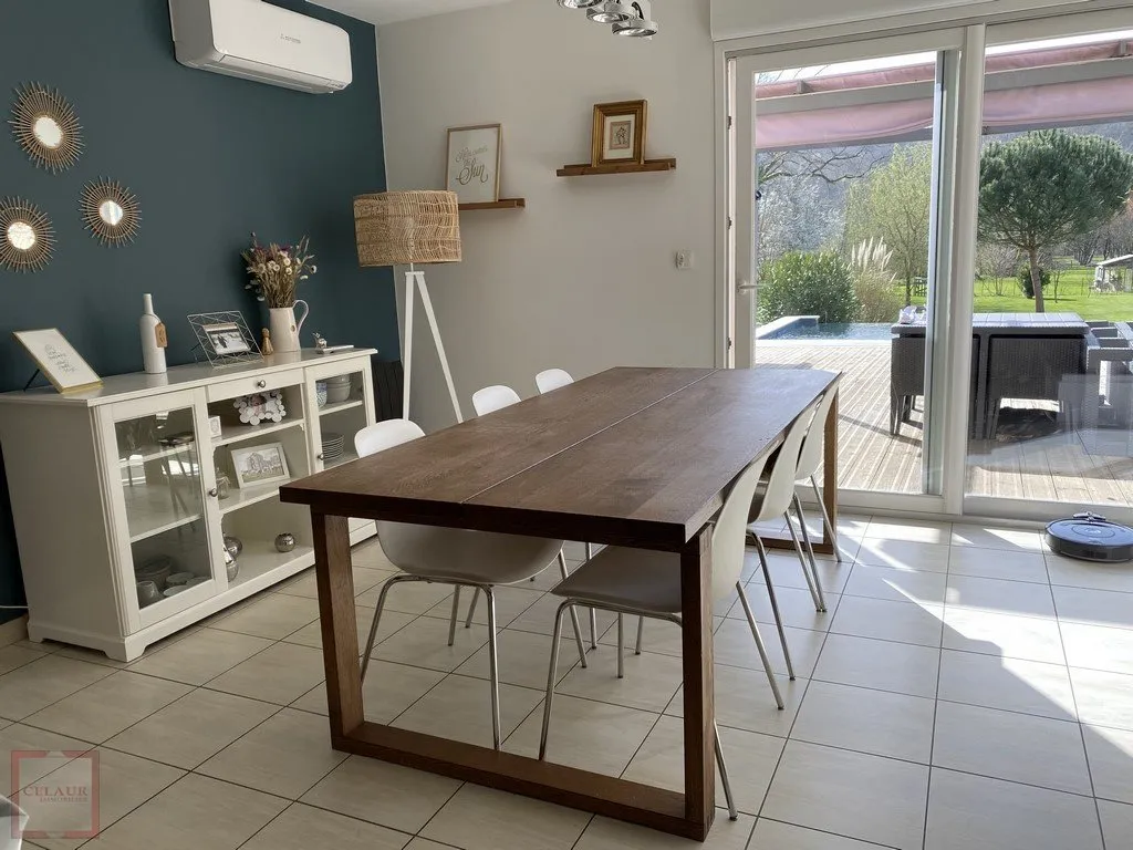 MAISON PLAIN PIED PISCINE PROCHE COMMERCES