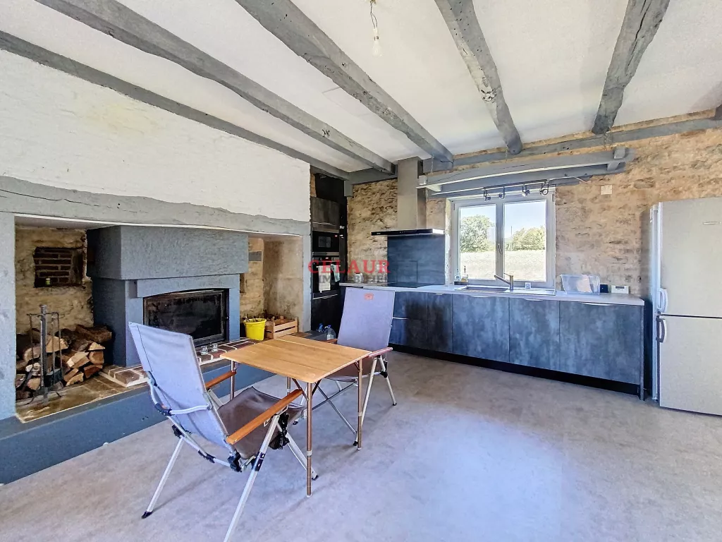 Corps de ferme en pierre