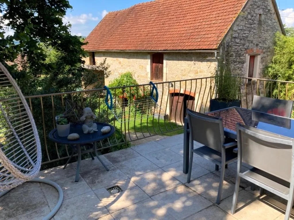 Corps de ferme en pierre