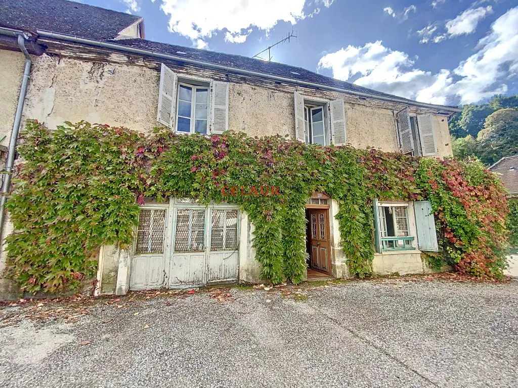 TOWN HOUSE TO RESTORE