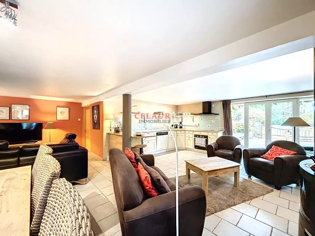 MAISON  5 CHAMBRES AVEC PISCINE PRÈS D'ARGENTAT SUR DORDONNE