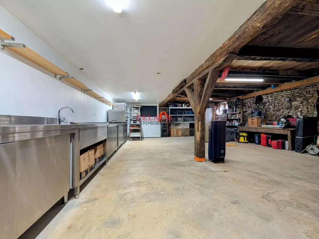 MAISON EN PIERRES RENOVEE