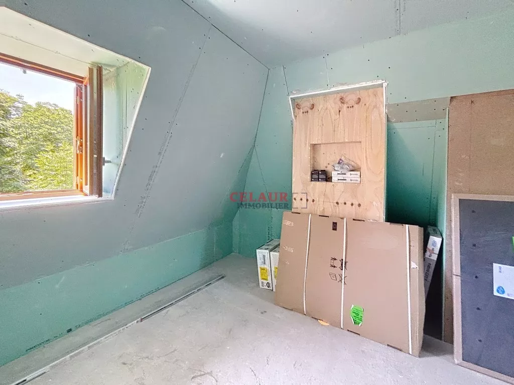 Maison pierre avec dépendance et terrain