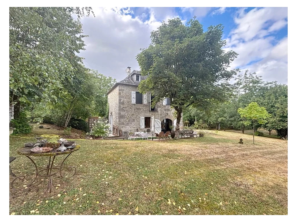 Très jolie maison en pierre
