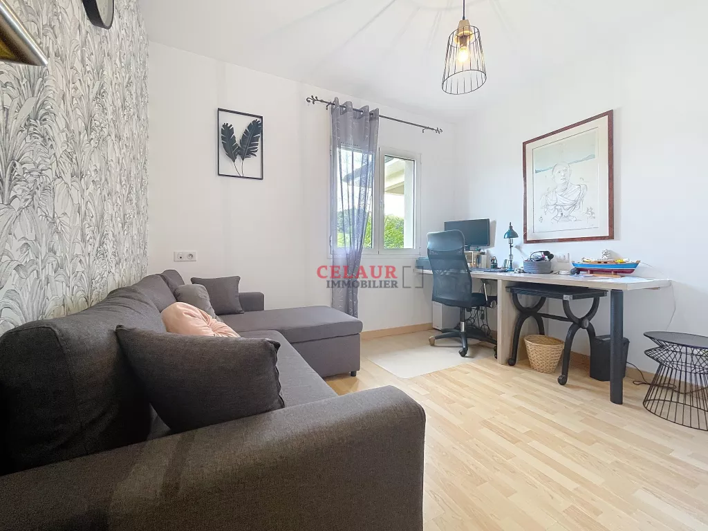 MAISON CONTEMPORAINE AVEC PISCINE &Agrave; SAINT-FORTUNADE