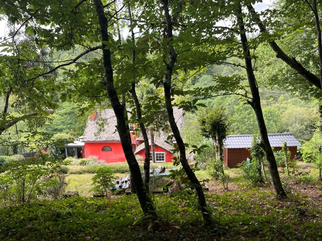 Un Joli "Cottage" et au calme...