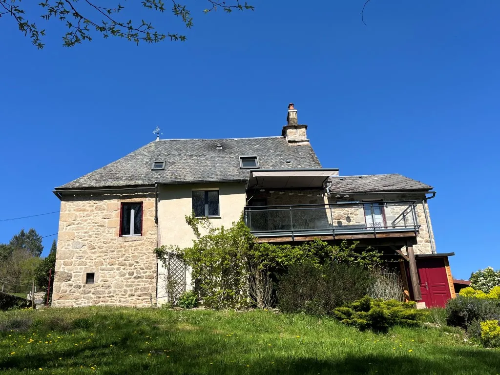 BELLE MAISON de CAMPAGNE sur 1 ha