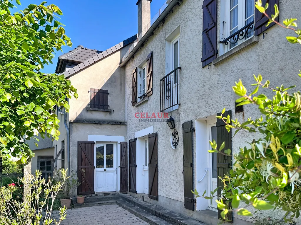 Maison avec garage et jardin proche d'ARGENTAT