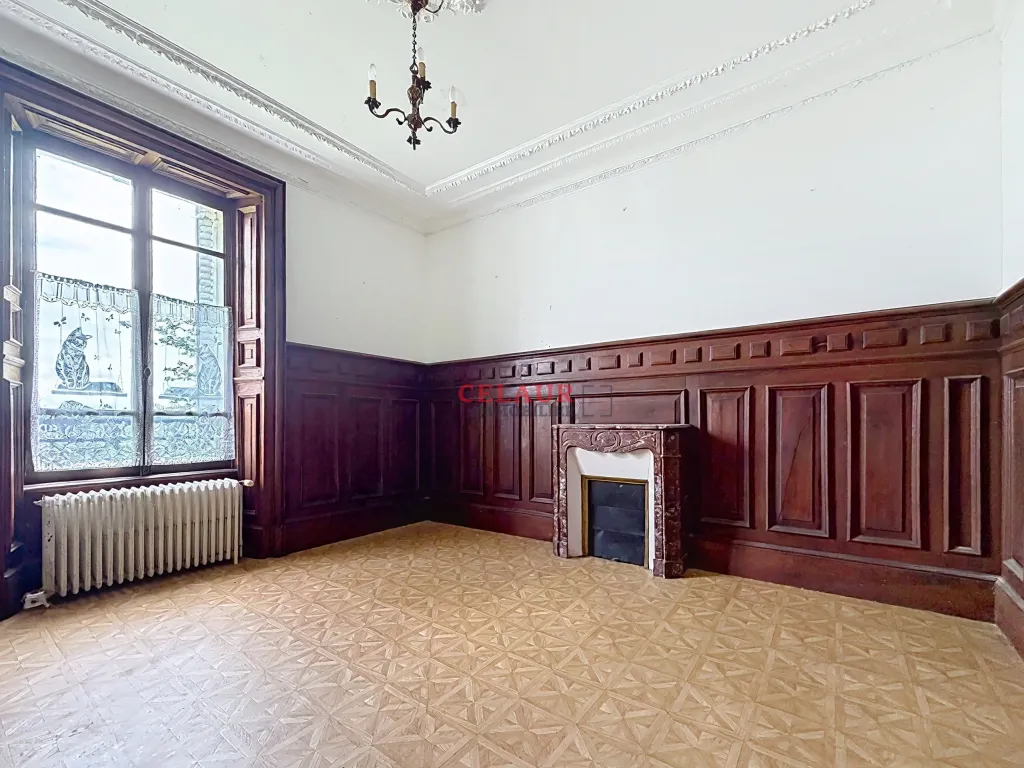 MAISON BOURGEOISE AVEC DEPENDANCE ET PARC