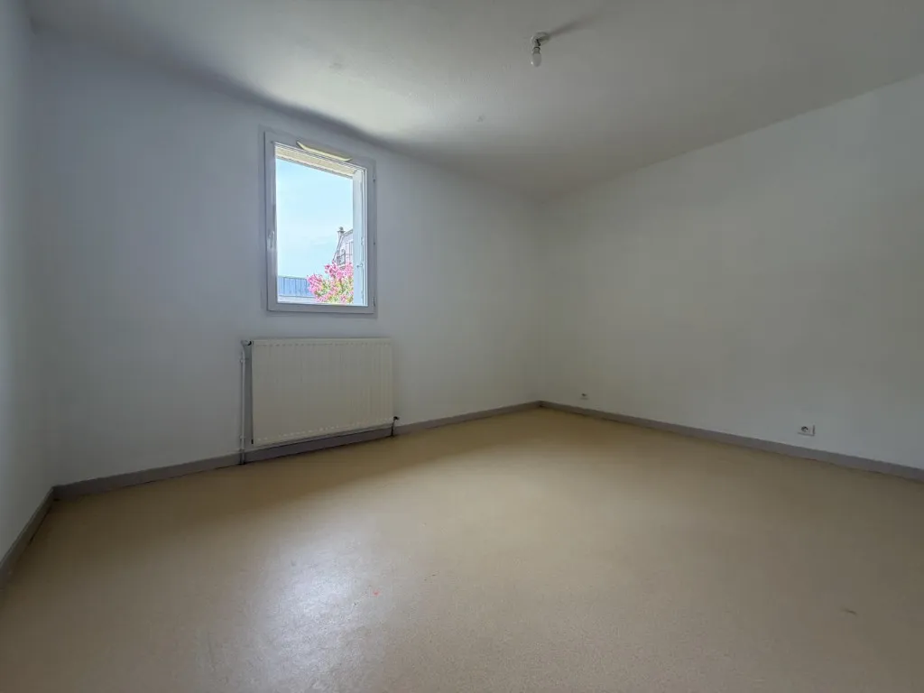 MAISON A LOUER T4 AVEC JARDIN ET GARAGE
