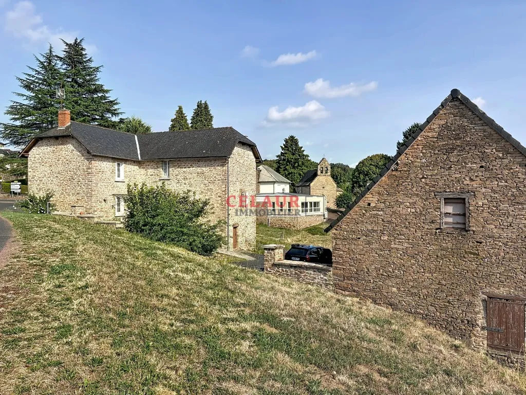 CORPS DE FERME AVEC TERRAIN 3Ha