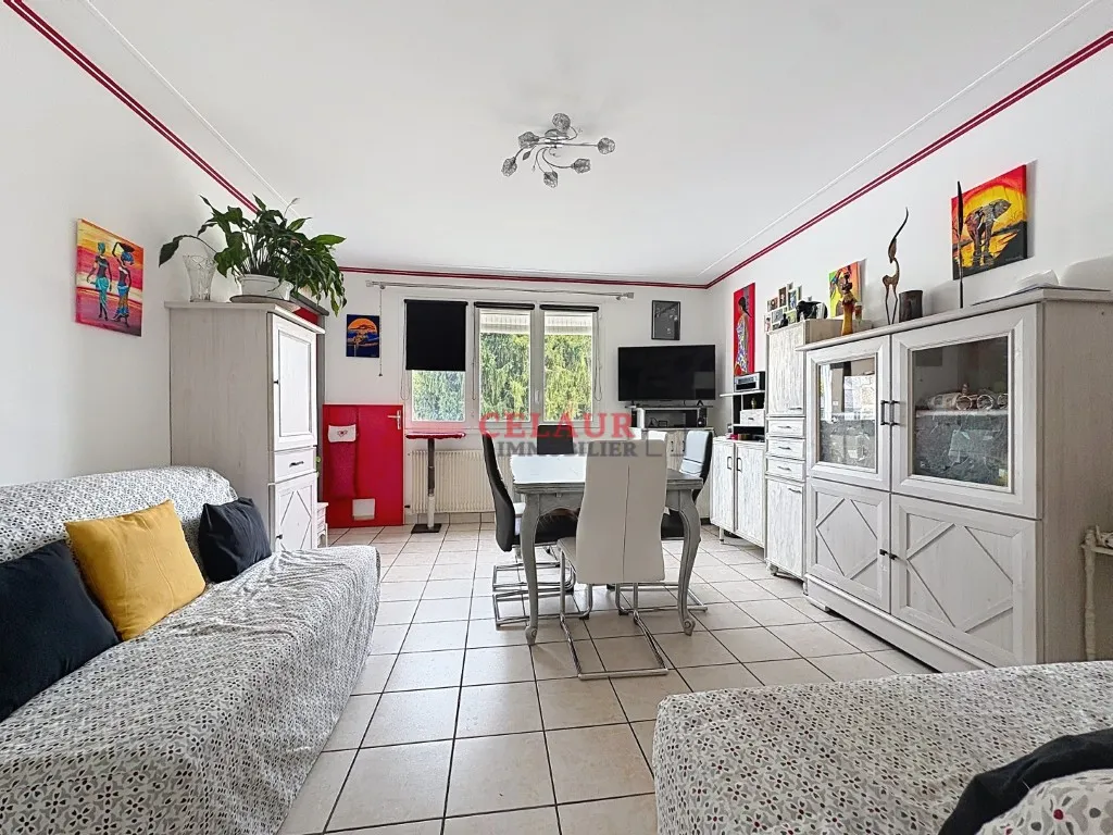 MAISON D'HABITATION RENOVEE SUR TERRAIN CLOS