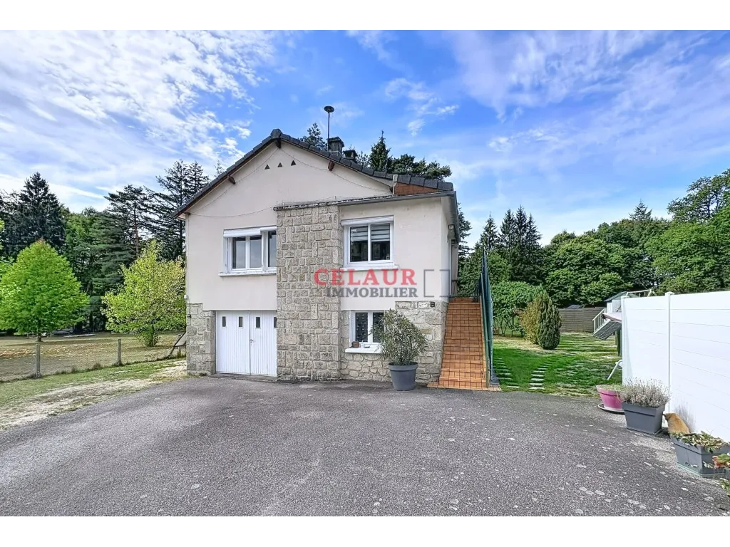 MAISON D'HABITATION RENOVEE SUR TERRAIN CLOS