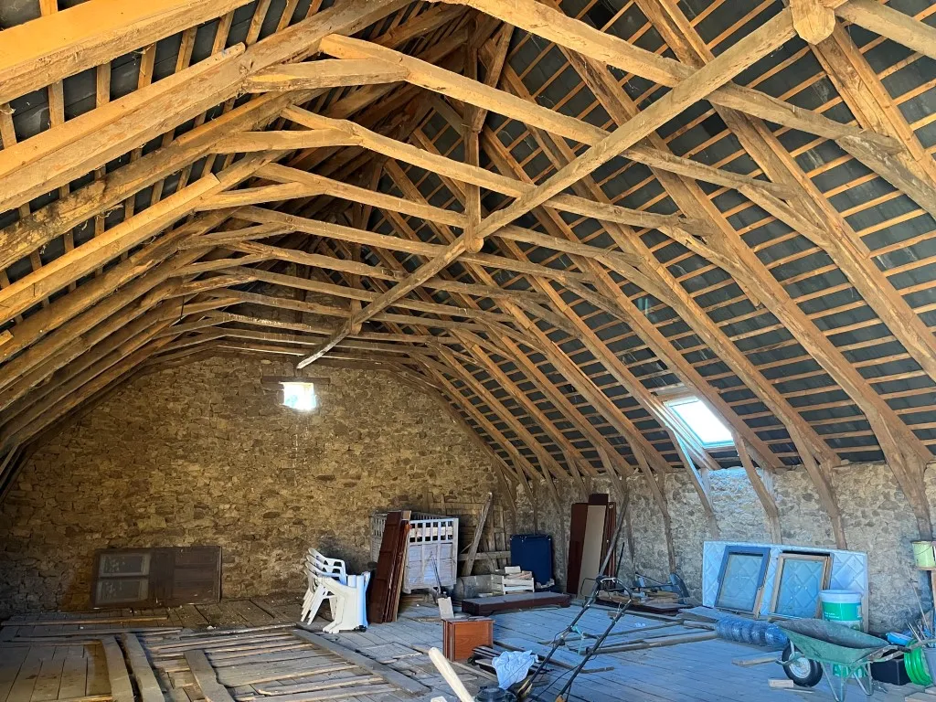 SUPERBE GRANGE AVEC VUE...